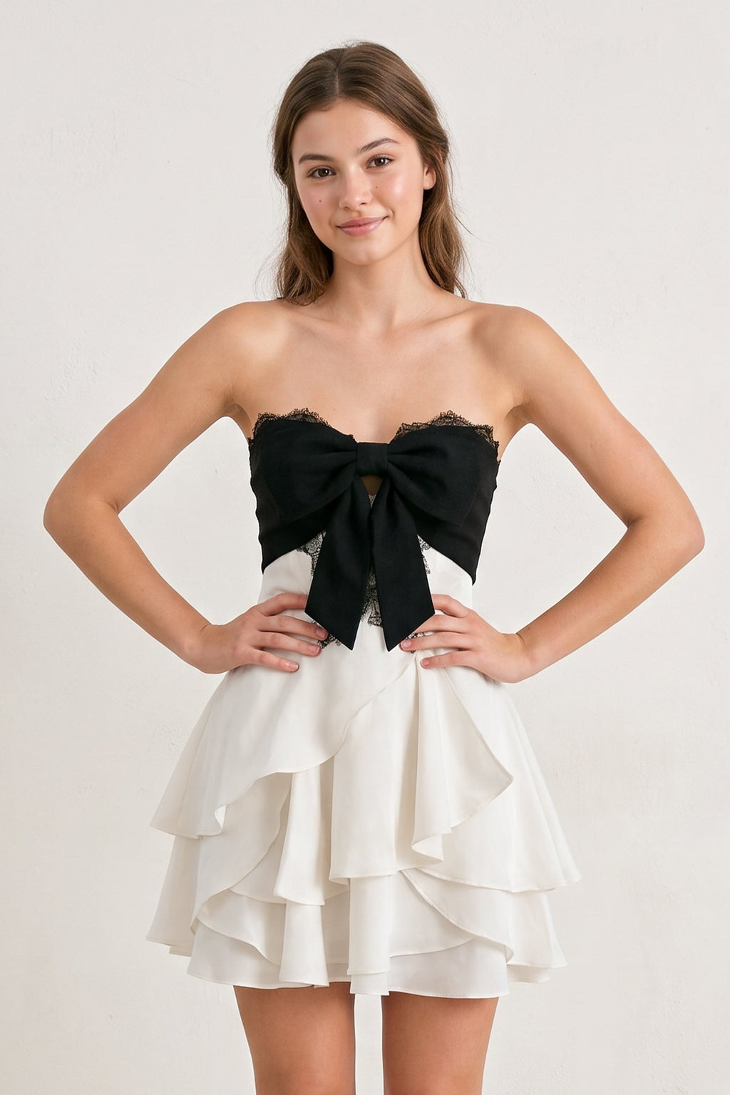 White Black Sweetheart A-Line Ruffled Chiffon Homecoming Dress with Bow
